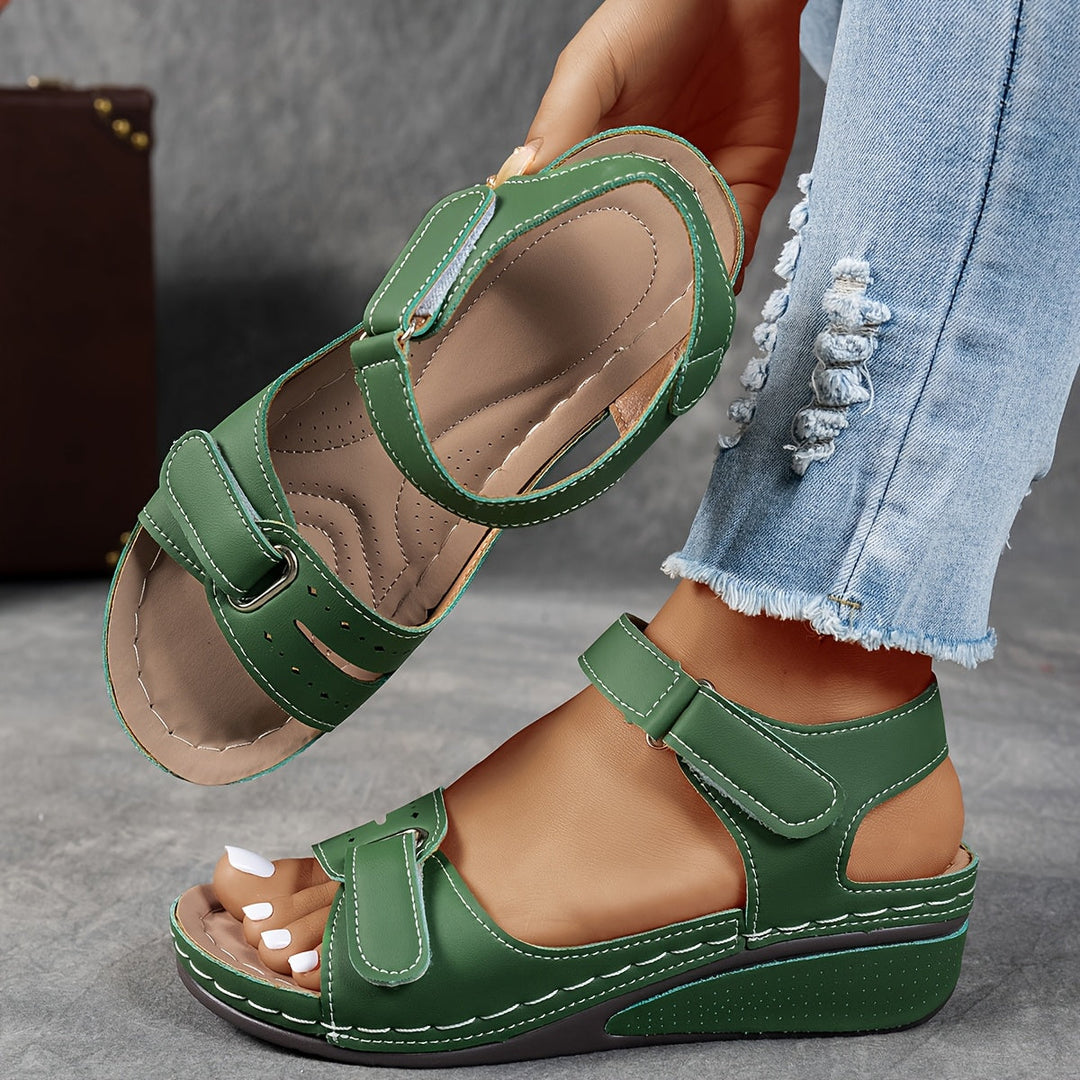 Célima™ | Sandalo ortopedico alla moda